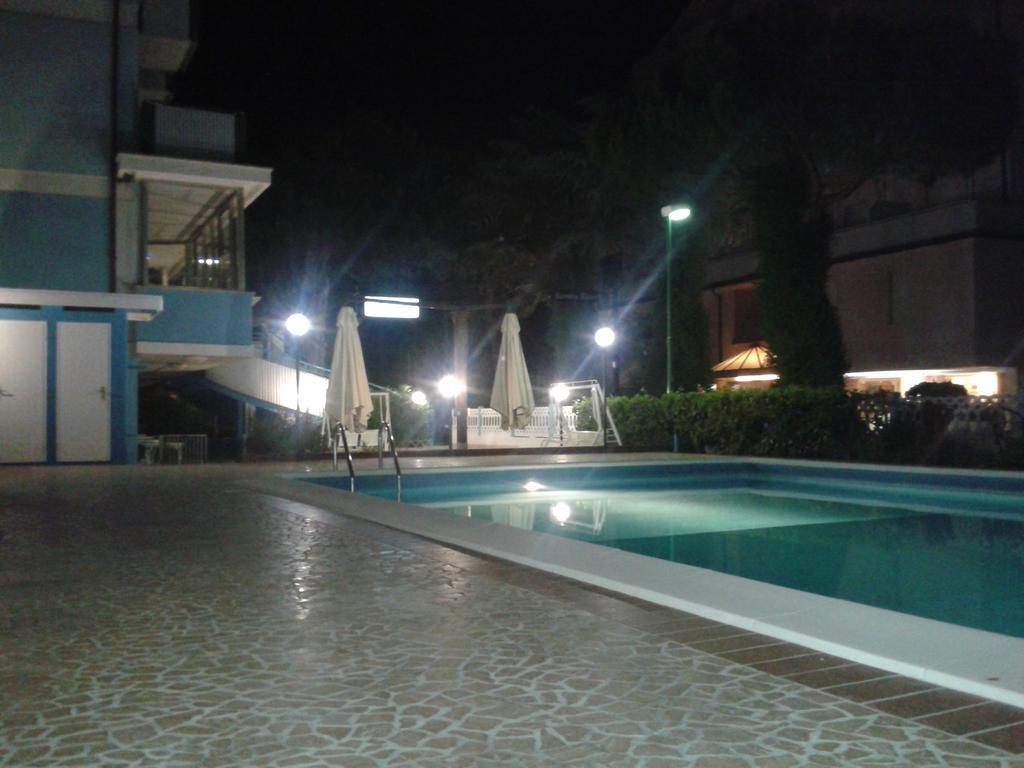 Hotel Primula Azzurra 체르비아 외부 사진